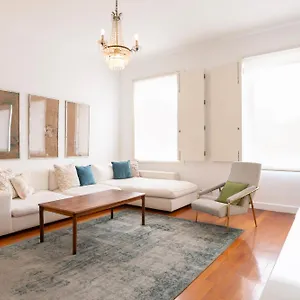 https://apartment-carmo.hotels-lisbon-portugal.com